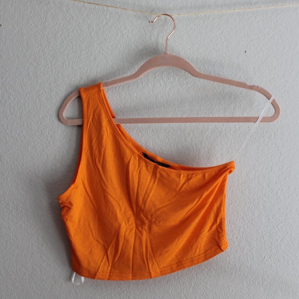 ONE-SHOULDER CROPPED TANK